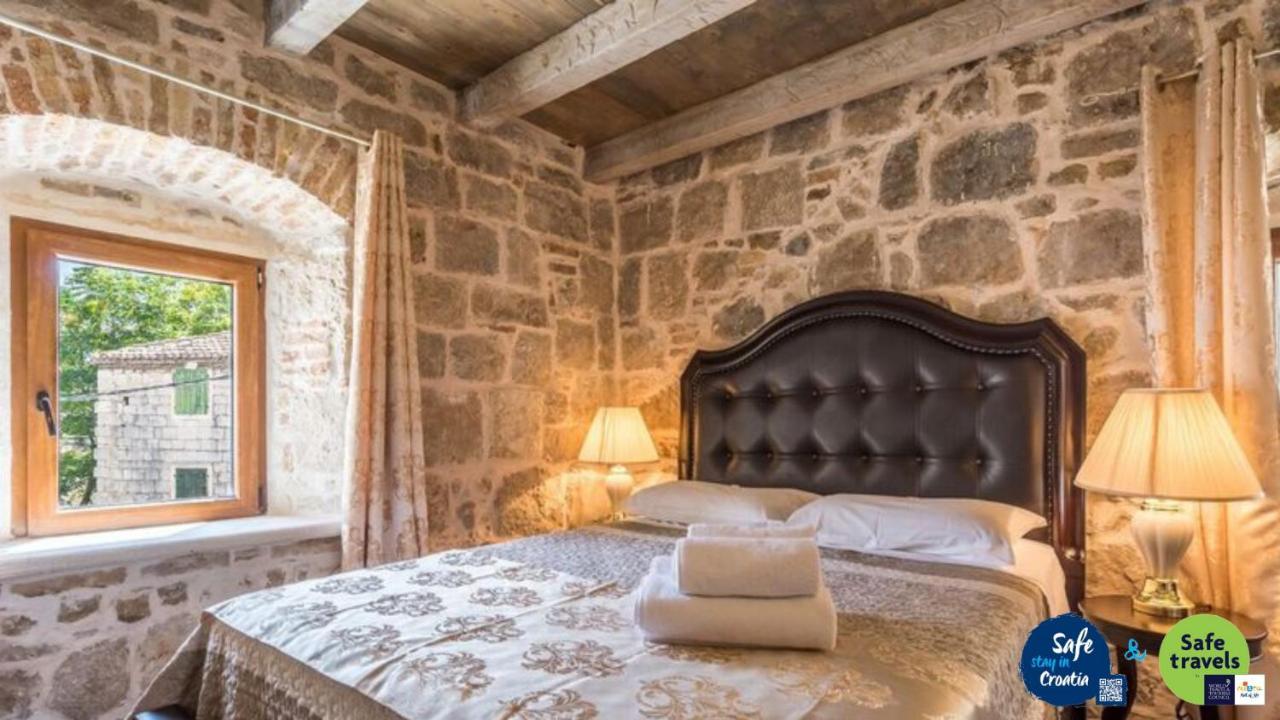 Heritage Palace Varos - Mag Quaint & Elegant Boutique Hotels Split Exterior foto