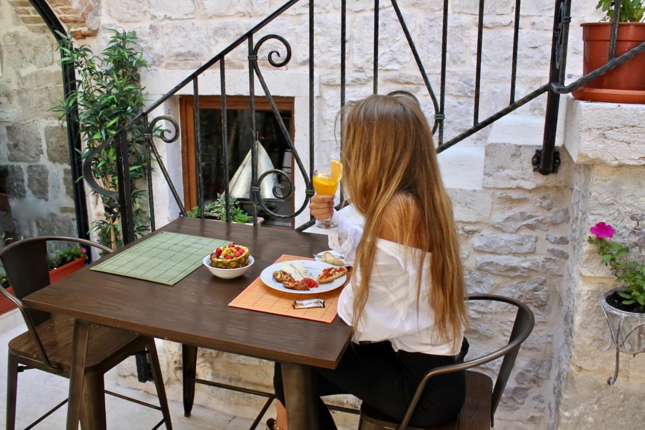 Heritage Palace Varos - Mag Quaint & Elegant Boutique Hotels Split Exterior foto