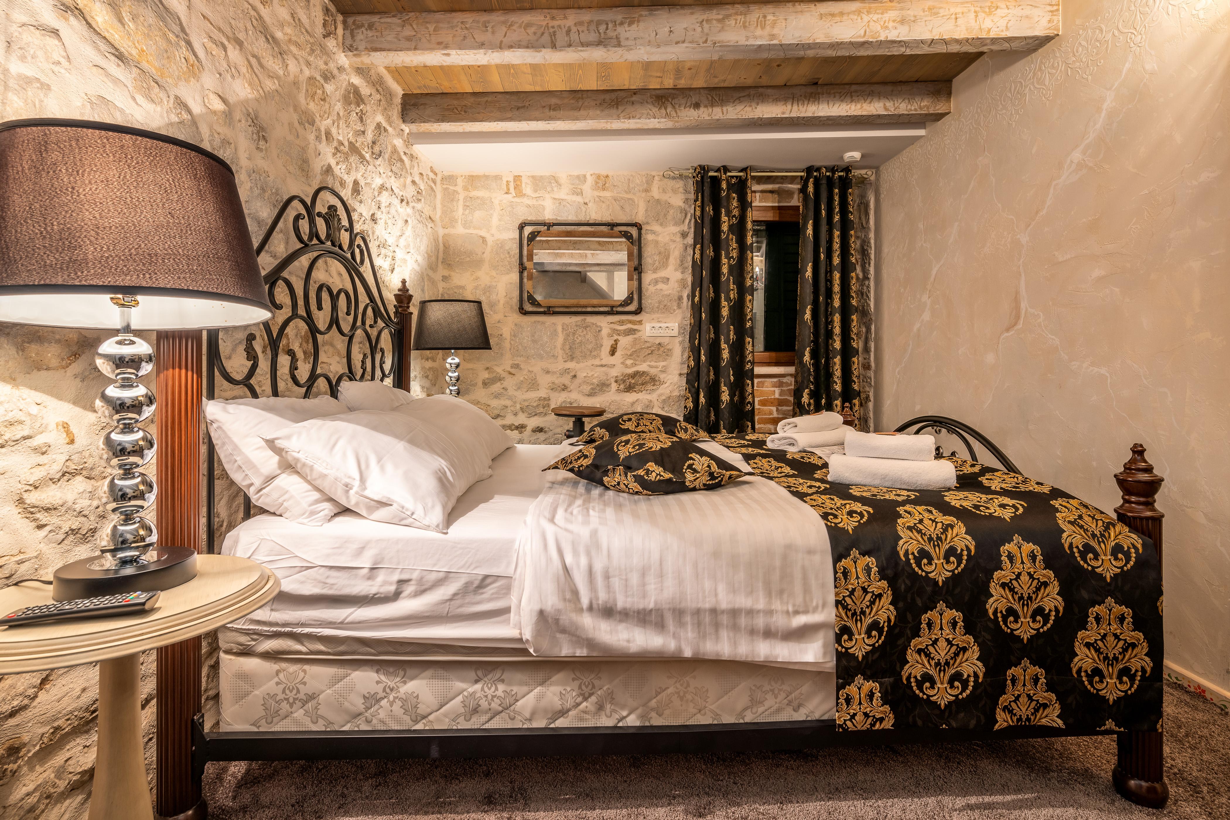 Heritage Palace Varos - Mag Quaint & Elegant Boutique Hotels Split Exterior foto