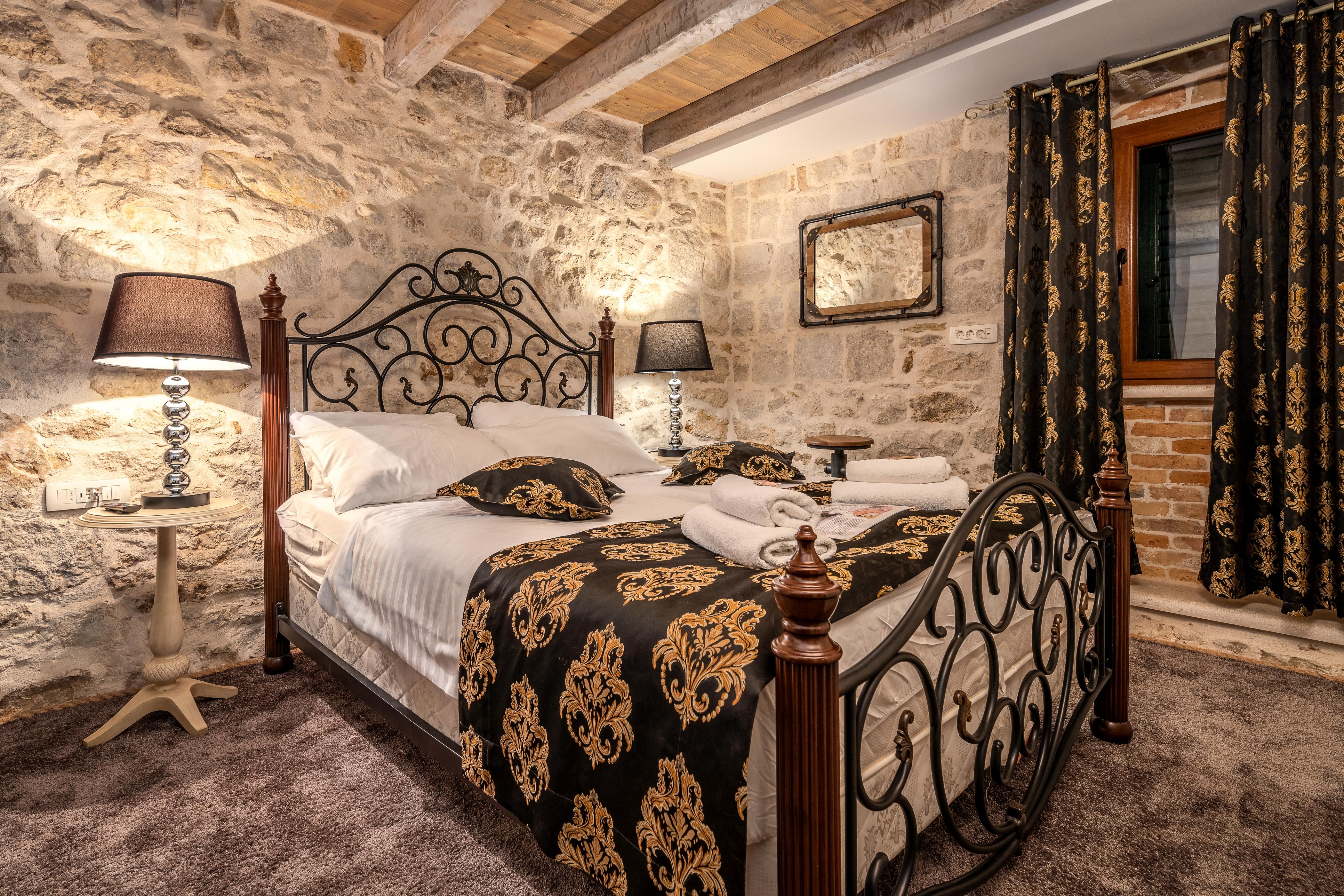 Heritage Palace Varos - Mag Quaint & Elegant Boutique Hotels Split Exterior foto