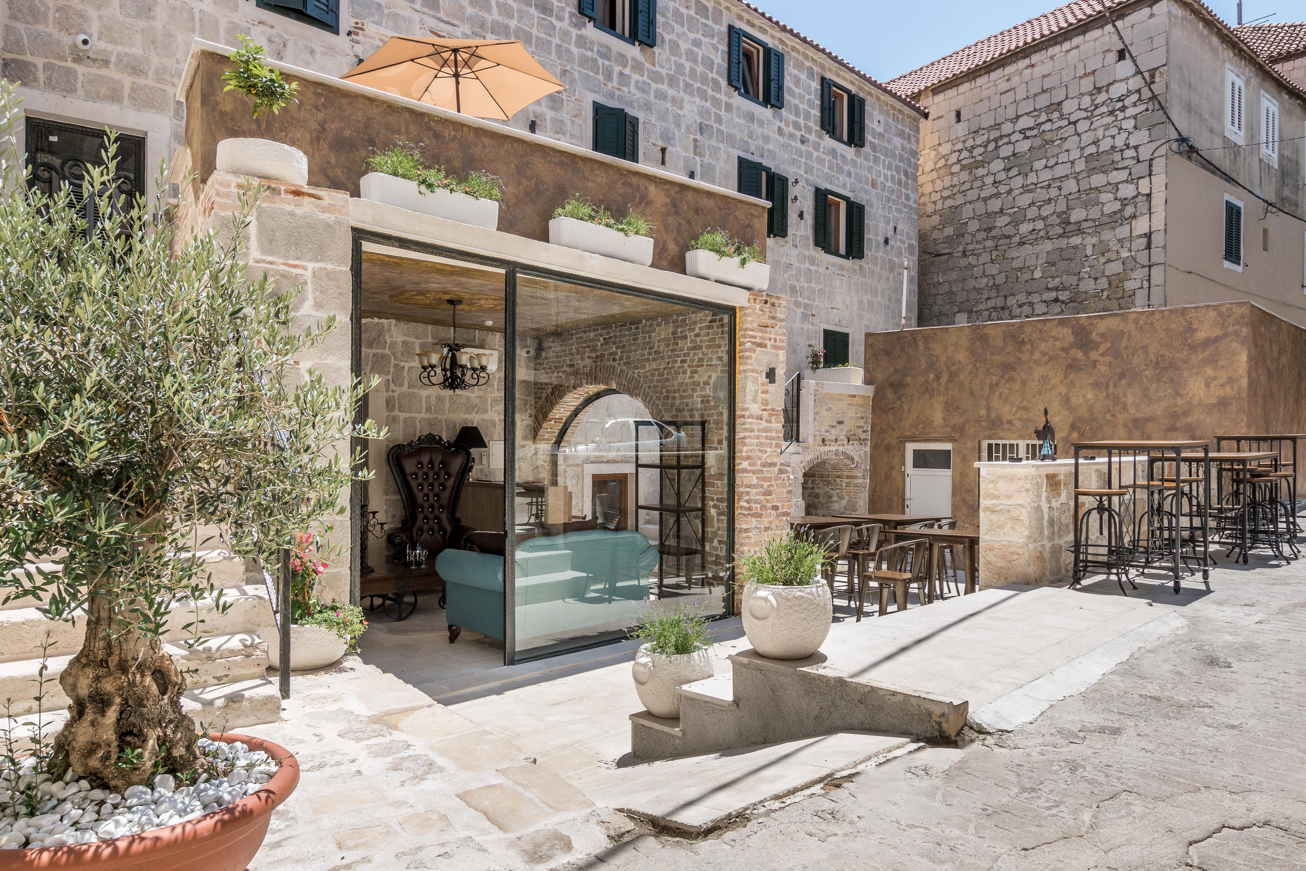 Heritage Palace Varos - Mag Quaint & Elegant Boutique Hotels Split Exterior foto